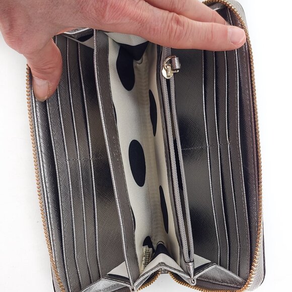 KATE SPADE Silver Leather Rectangular Zip Around Wallet - Picture 3 of 3